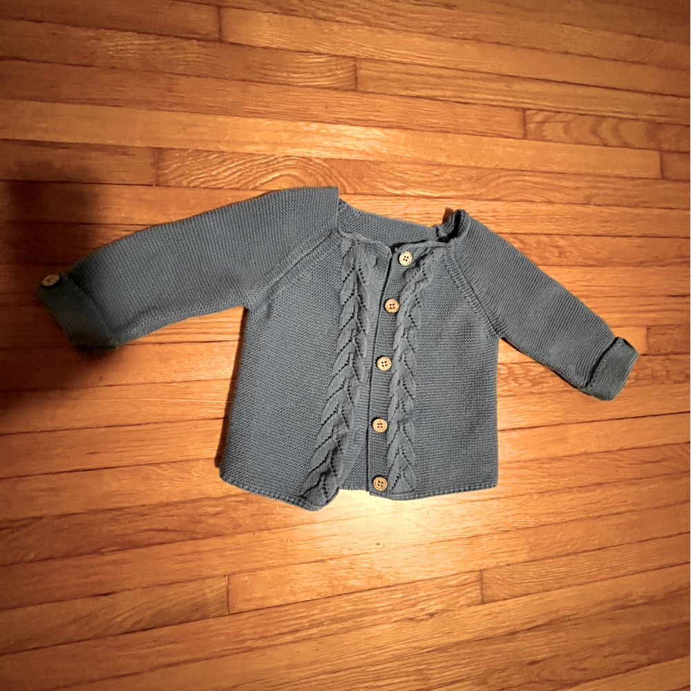 Like new, 2T unisex organic cotton cardigan